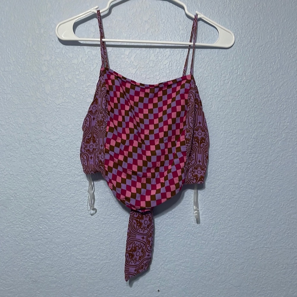 Size- L.  Brand- SO.  Color- Pink, Purple, and Brown